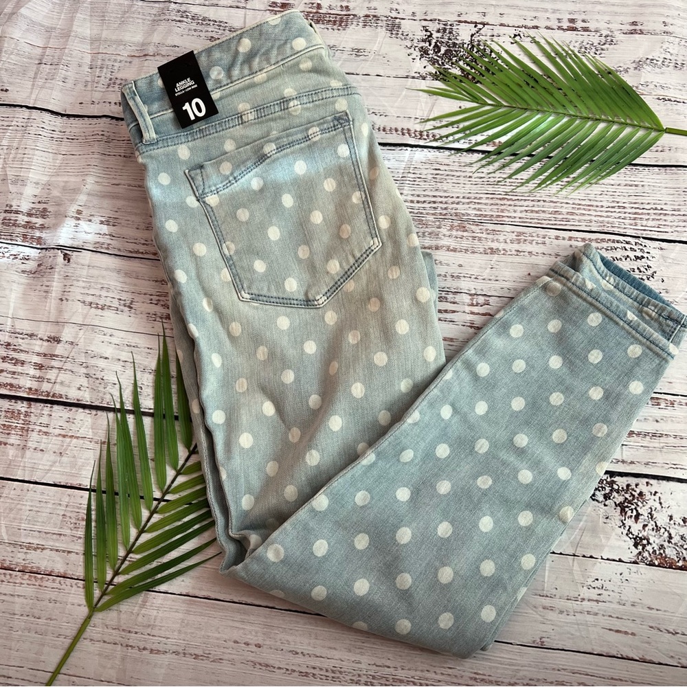 Express Stella Low Rise Light Wash Ankle Jean Legging with Polka Dots